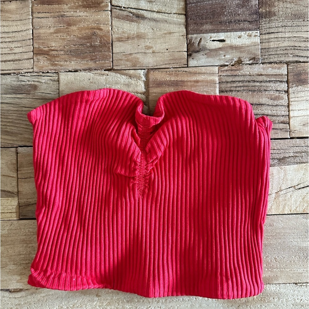 Aritzia Wilfred sweetheart crop ribbed tube top​​